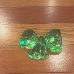 Baccarat Green Glass Bow Decor Paper weight